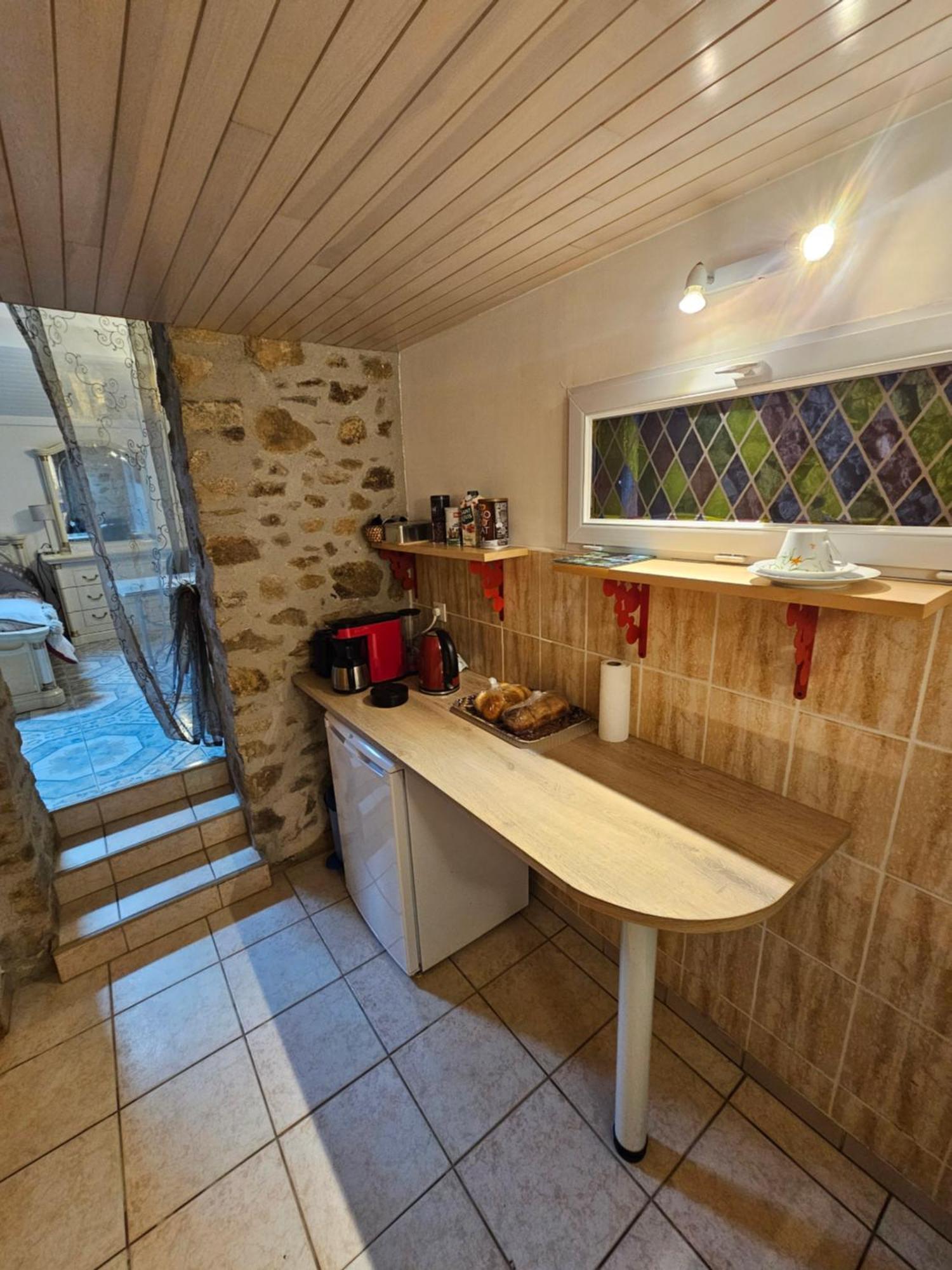 Bed and Breakfast Le Domaine Des Tuillieres Masleon Экстерьер фото